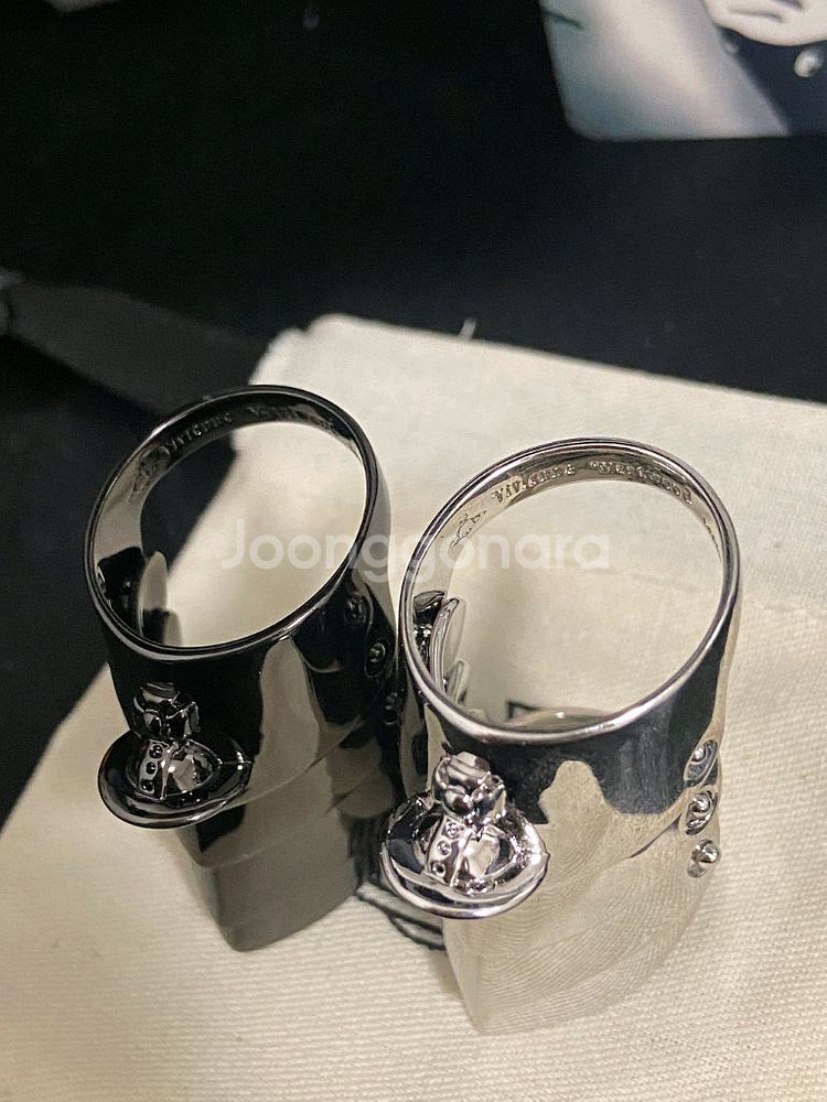 비비안 웨스트우드 orb 아머 링--3