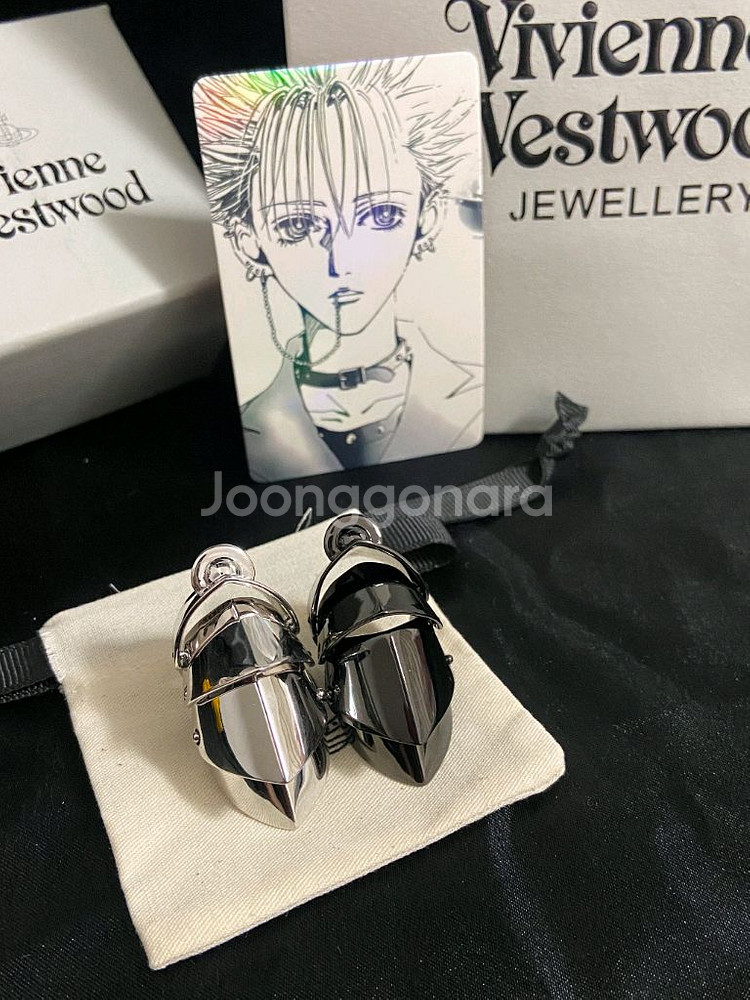 비비안 웨스트우드 orb 아머 링--8