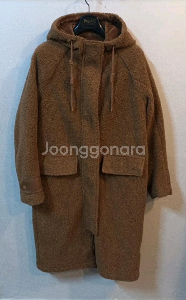 쥬시쥬디 뽀글이 무스탕 롱 코트ㅡ상태좋음--0