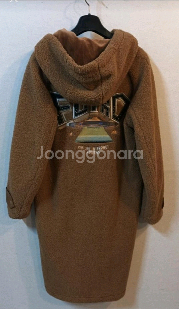 쥬시쥬디 뽀글이 무스탕 롱 코트ㅡ상태좋음--4