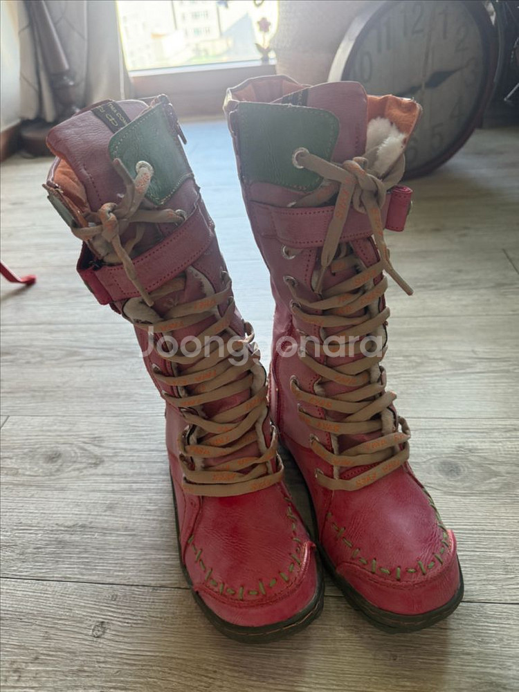 귀엽고 빈티지한 핑크 레이스업 롱부츠 250--0