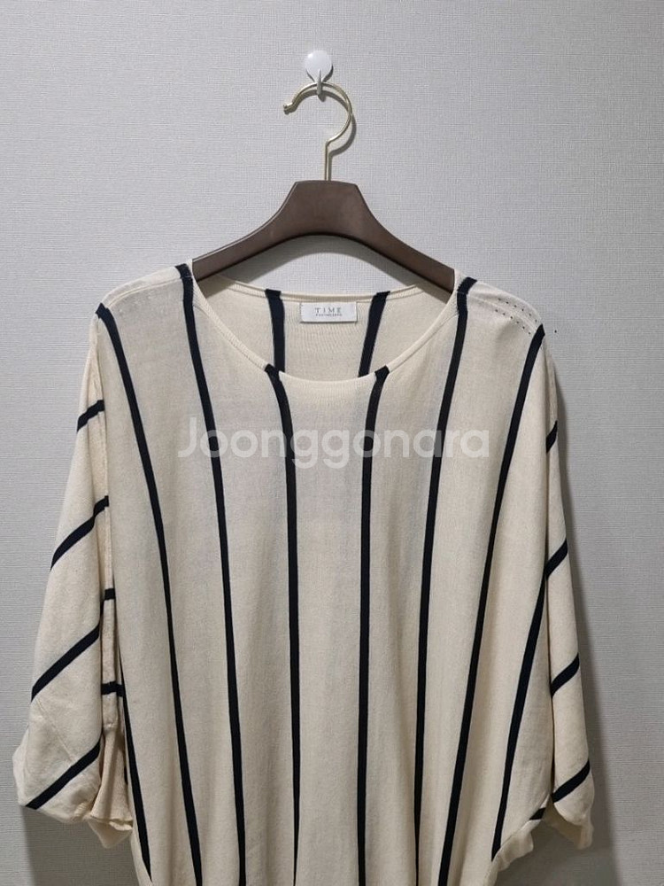 한섬 TIME 타임 포스트모던 스트라이프 니트 / F--1