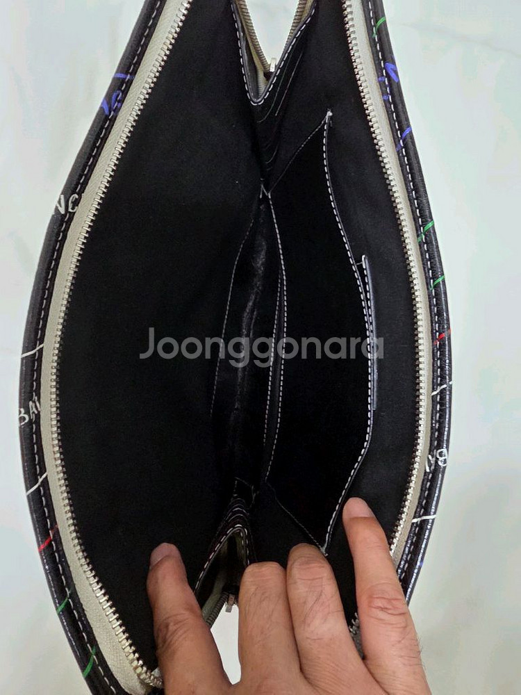발렌시아가 클러치 정품--4