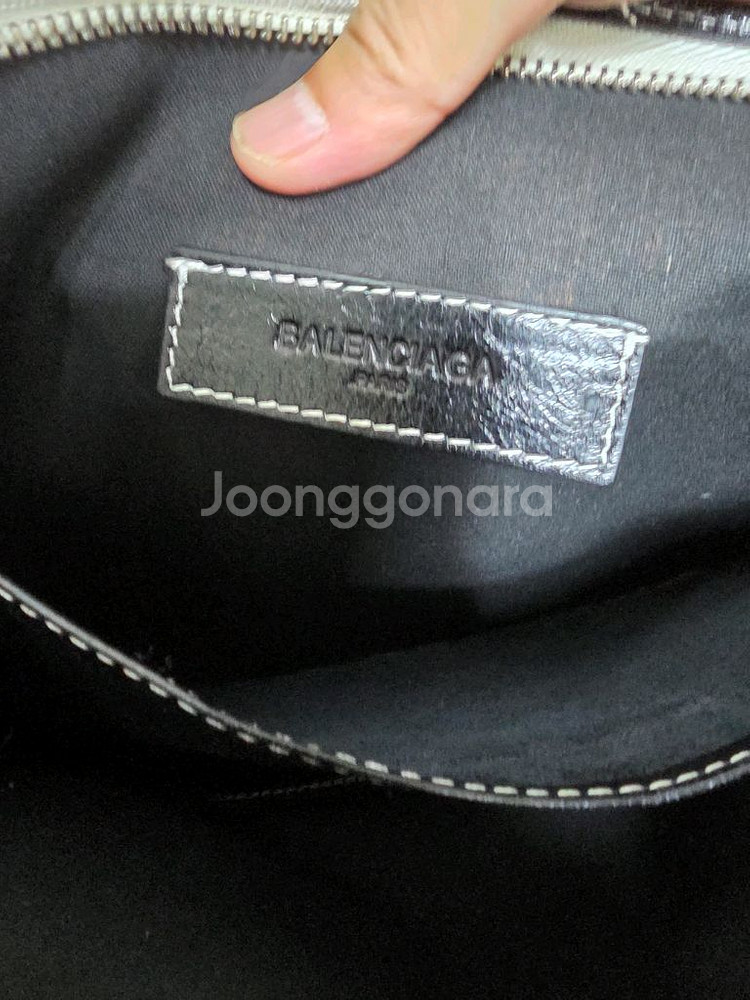 발렌시아가 클러치 정품--5