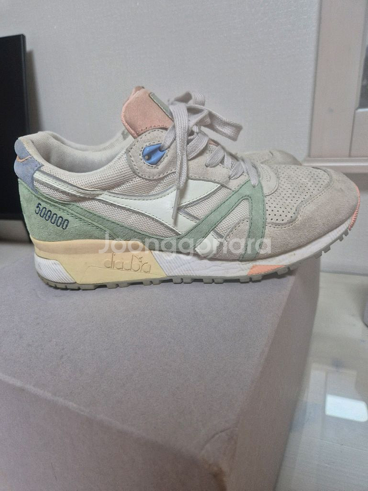 255 cncpts diadora lire--1