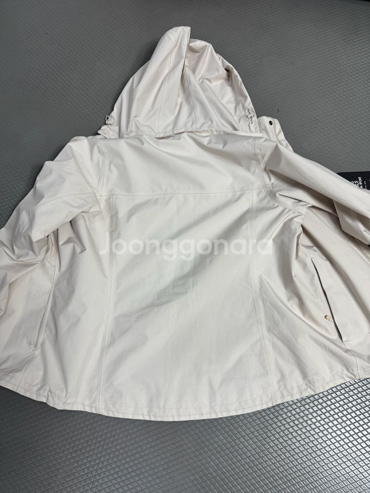 코오롱스포츠 바람막이 크림색 90size--6