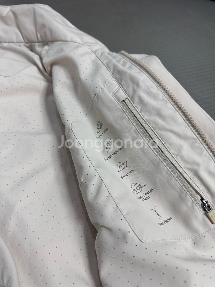 코오롱스포츠 바람막이 크림색 90size--3