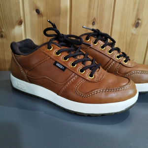 235mm 반스 레더 워커비 로우 스니커즈