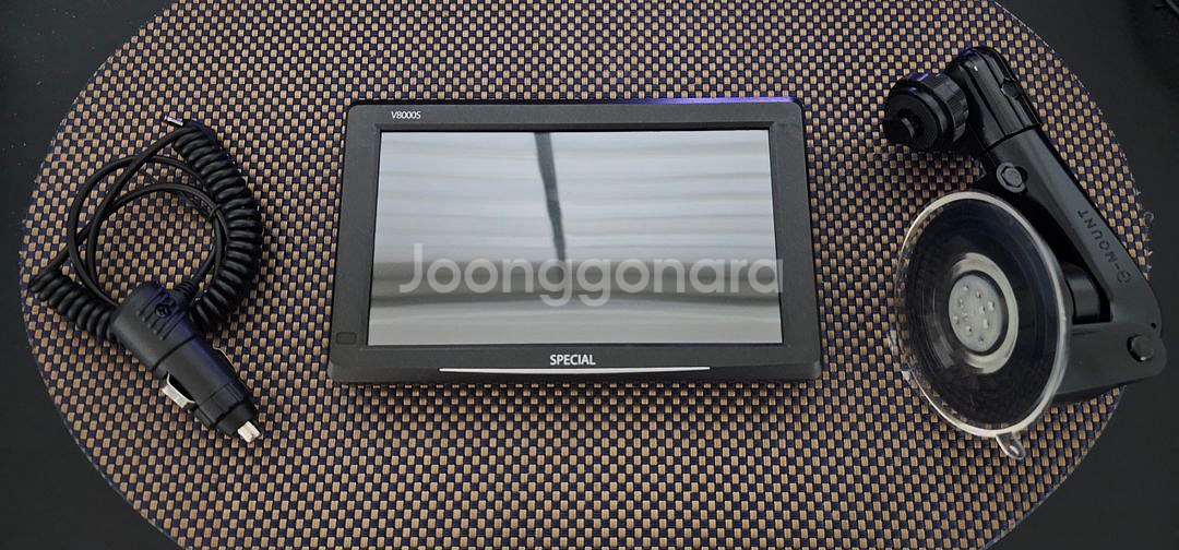 [7인치] 에스오씨 V8000S 지니2D맵 네비게이션--2