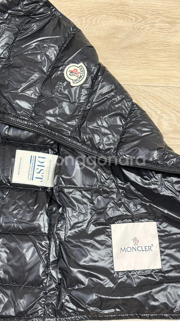 [정품] 몽클레어 남성 GUI 조끼패딩 2사이즈--2