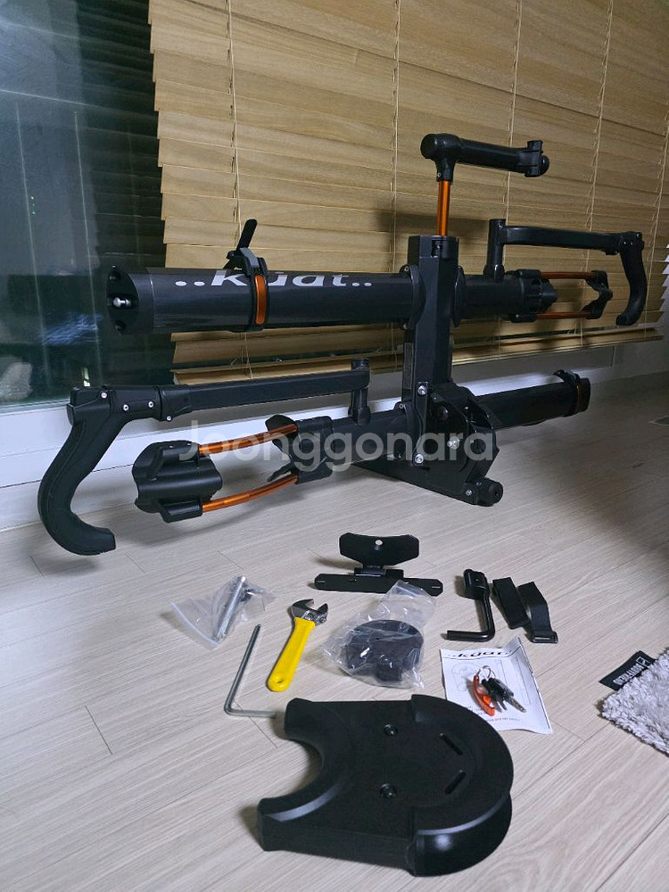 Kuat NV 2.0 자전거 캐리어 팝니다--2