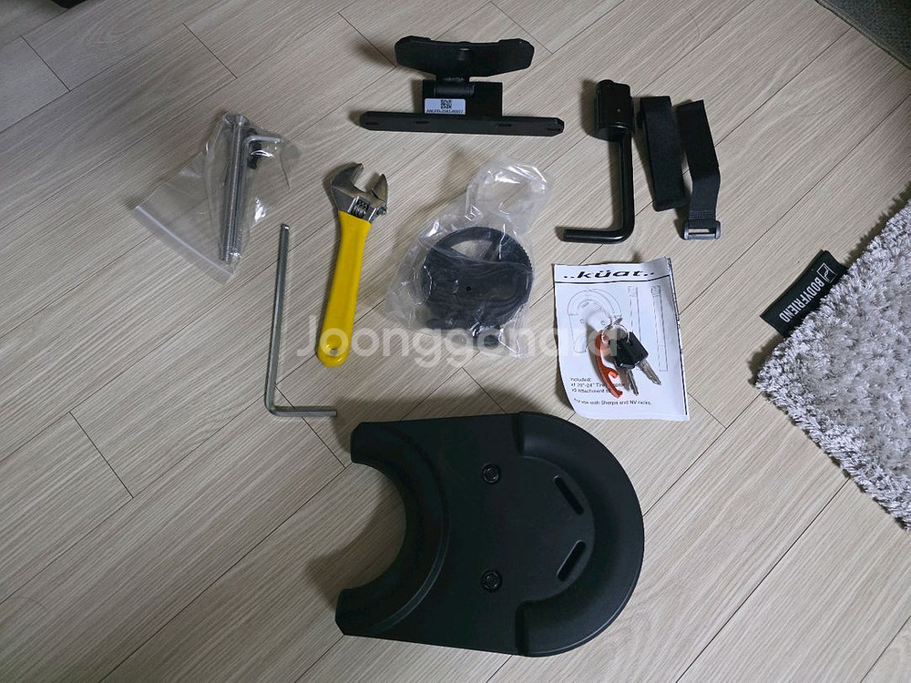 Kuat NV 2.0 자전거 캐리어 팝니다--3