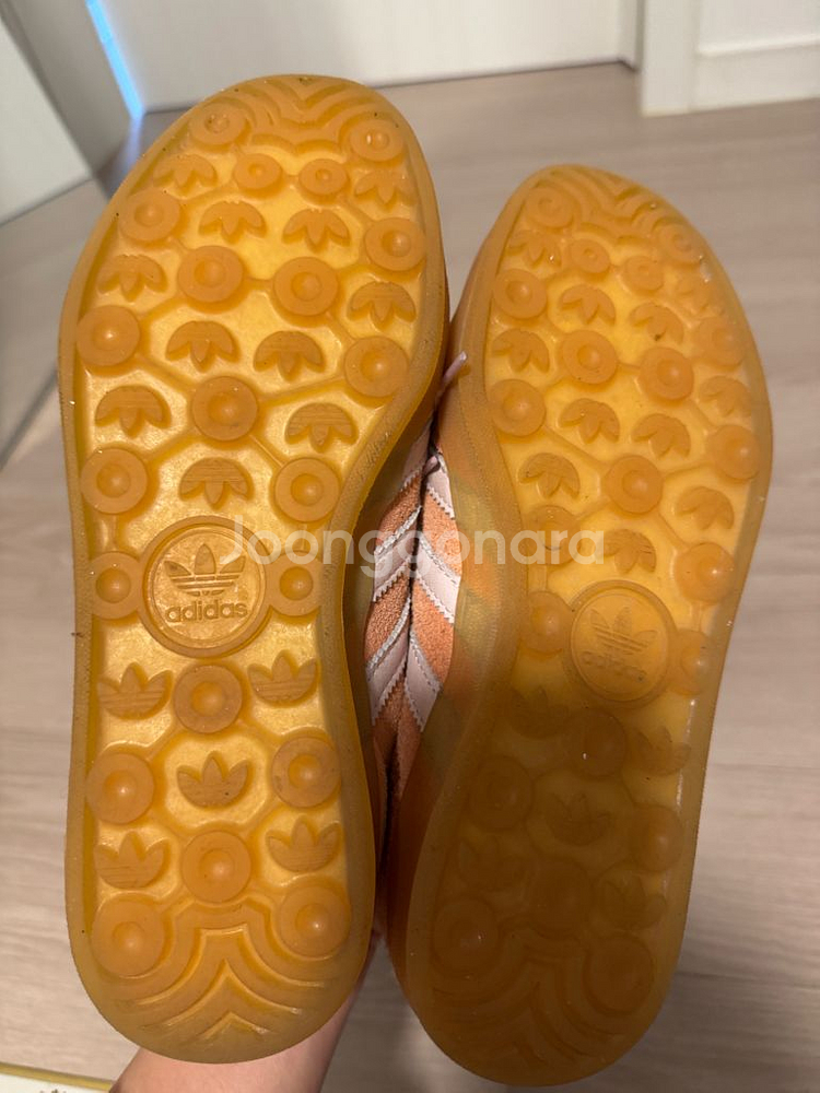 아디다스 가젤 인도어 운동화 핑크 그레이 IE2946--4