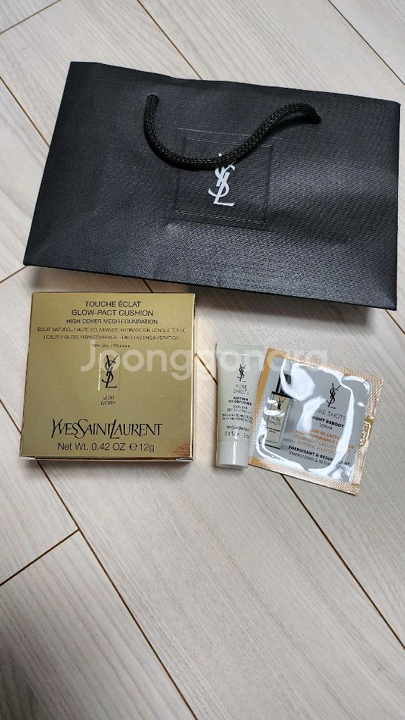 입생로랑 뚜쉬 에끌라 핑크쿠션 새것--4