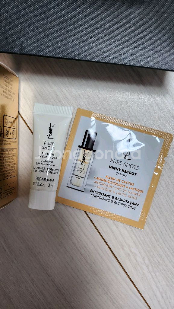 입생로랑 뚜쉬 에끌라 핑크쿠션 새것--5