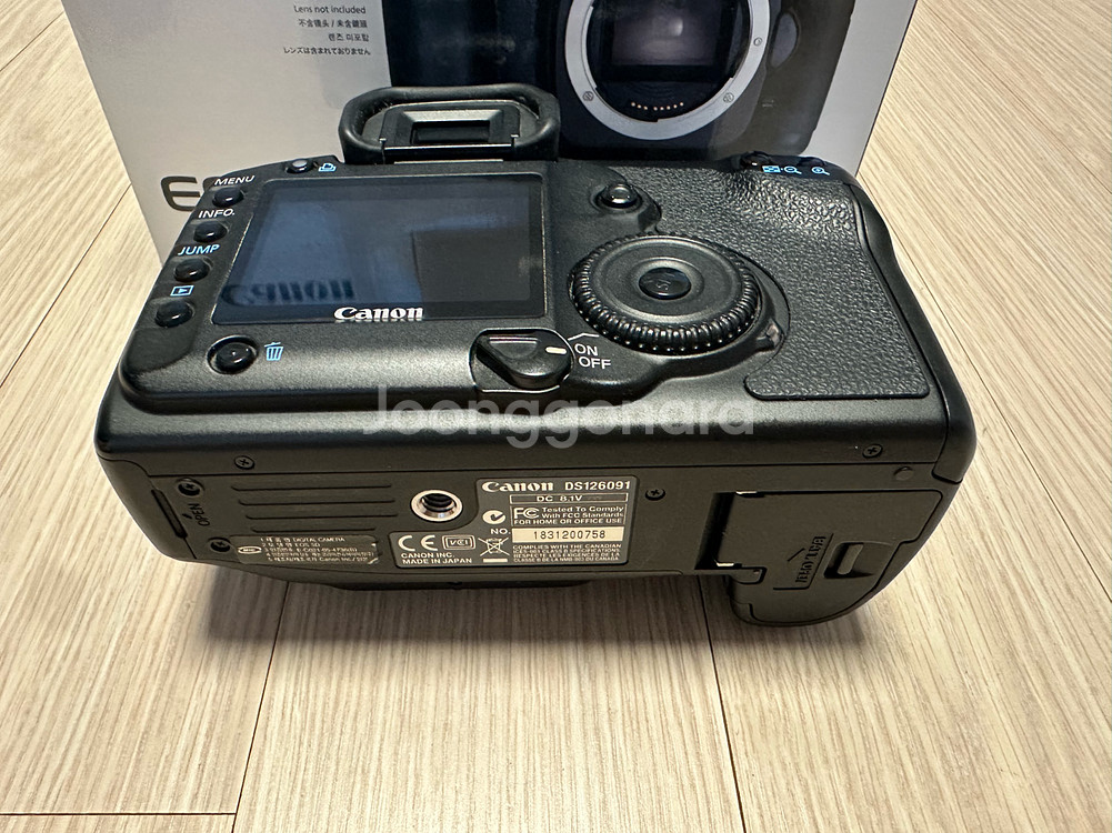 캐논 EOS 5D 바디 판매합니다--9