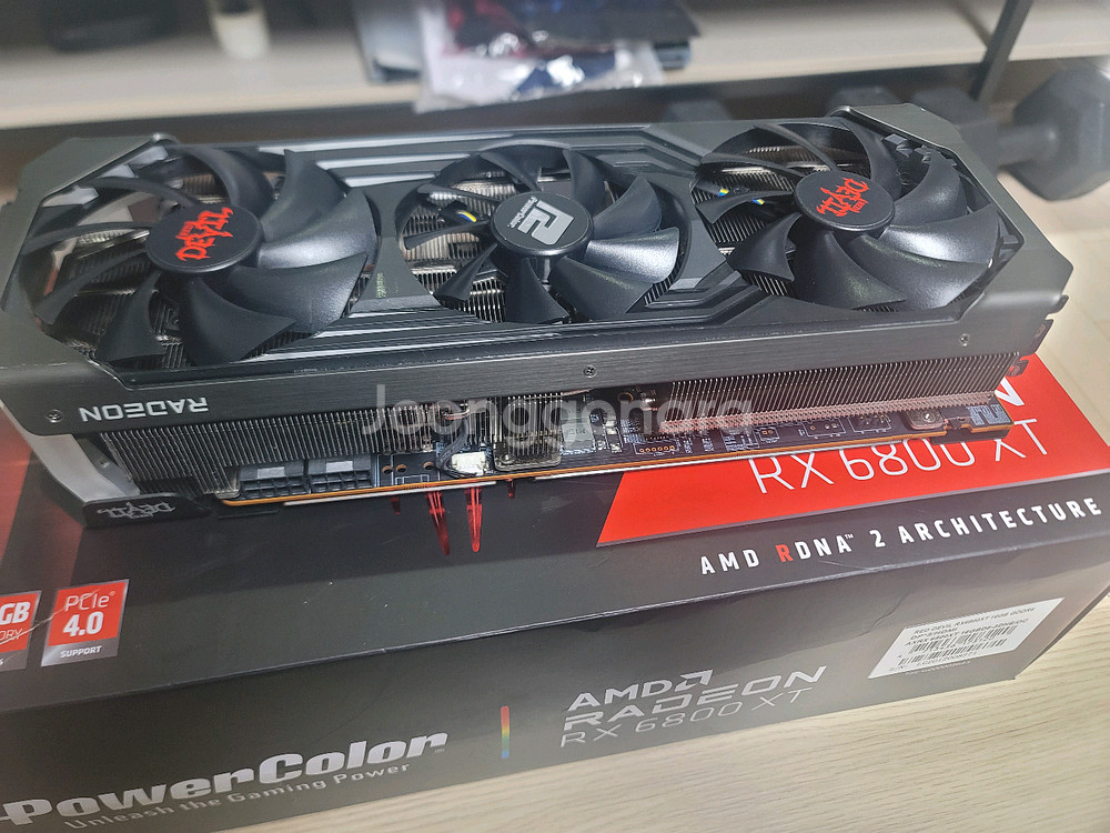 PowerColor RX 6800 XT Red Devi--3