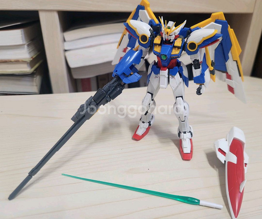 무료배송 RG윙건담EW 가조립 팝니다.--0