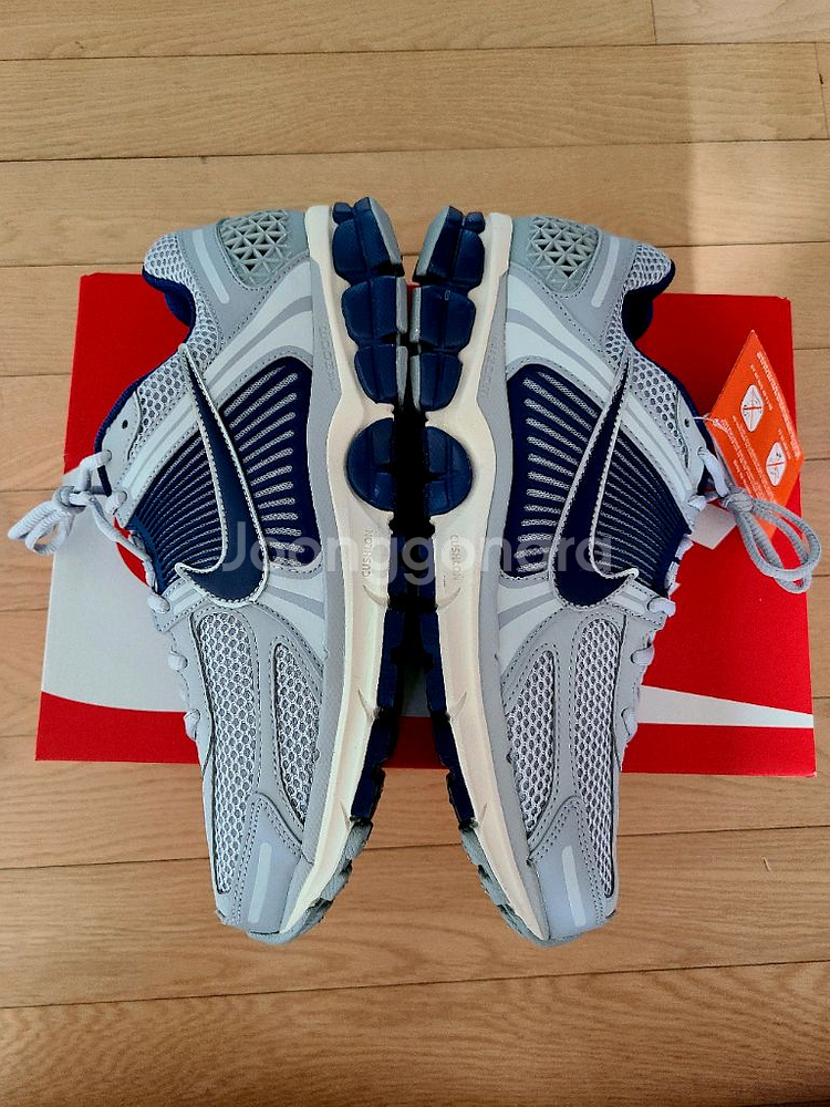 나이키 줌 보메로 5 295mm--2