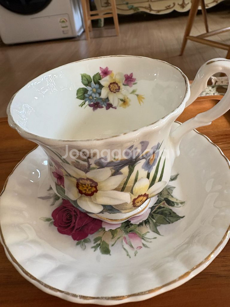 영국크라운도셋본차이나 찻잔 1조--2
