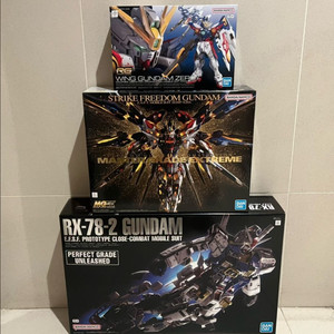 PG 언리쉬드 건담 MGEX 스트라이크 프리덤 새상품