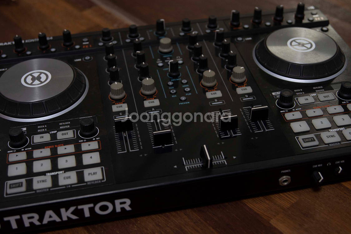 kontrol s4 mk2 팝니다 30만원--1