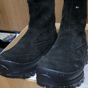 언다이드룸언 새상품 240사이즈