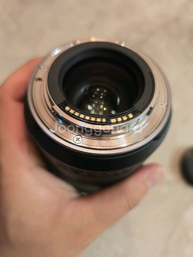 캐논 RF 85mm F2 Macro IS STM 렌즈--4