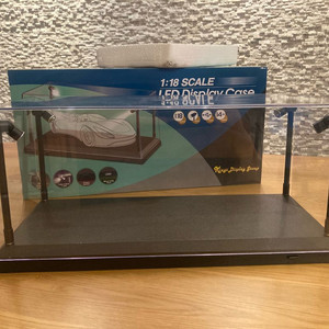 1:18 다이캐스트 led 조명 아크릴 케이스