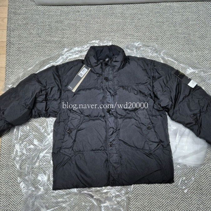 스톤 아일랜드 크링클랩스 25fw 논후드 블랙 m사이즈