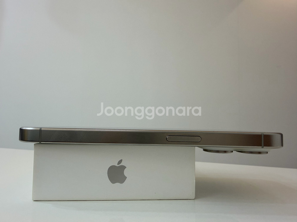 아이폰15 프로 512GB 화이트 자급제 (애케플)--5