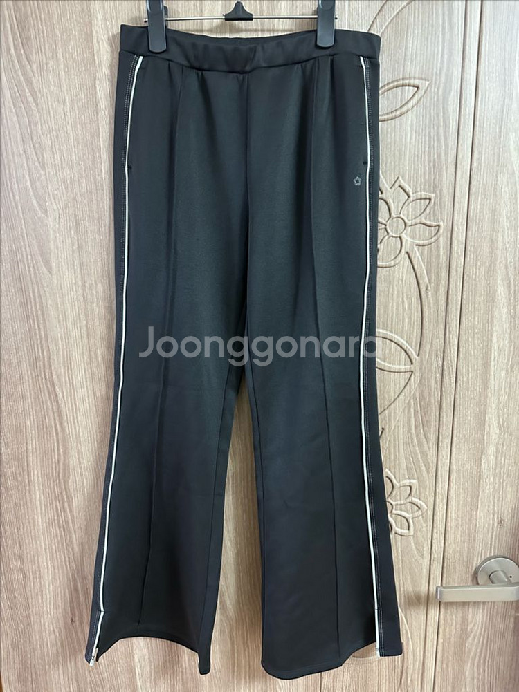 뮬라웨어 실키 트랙 플레어팬츠 운동복 요가복 필라테스복--5