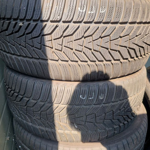 윈터아이셉트에보3 245 40 19 275 35 19