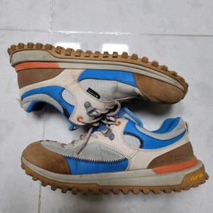 코오롱스포츠 고어텍스 등산화 트레킹화 260