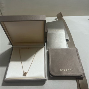 백화점 정품)불가리 비제로원 미니 로즈골드 목걸이