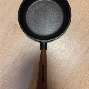 운포) 스켑슐트 스캡슐트 무쇠주물 프라이팬 18cm