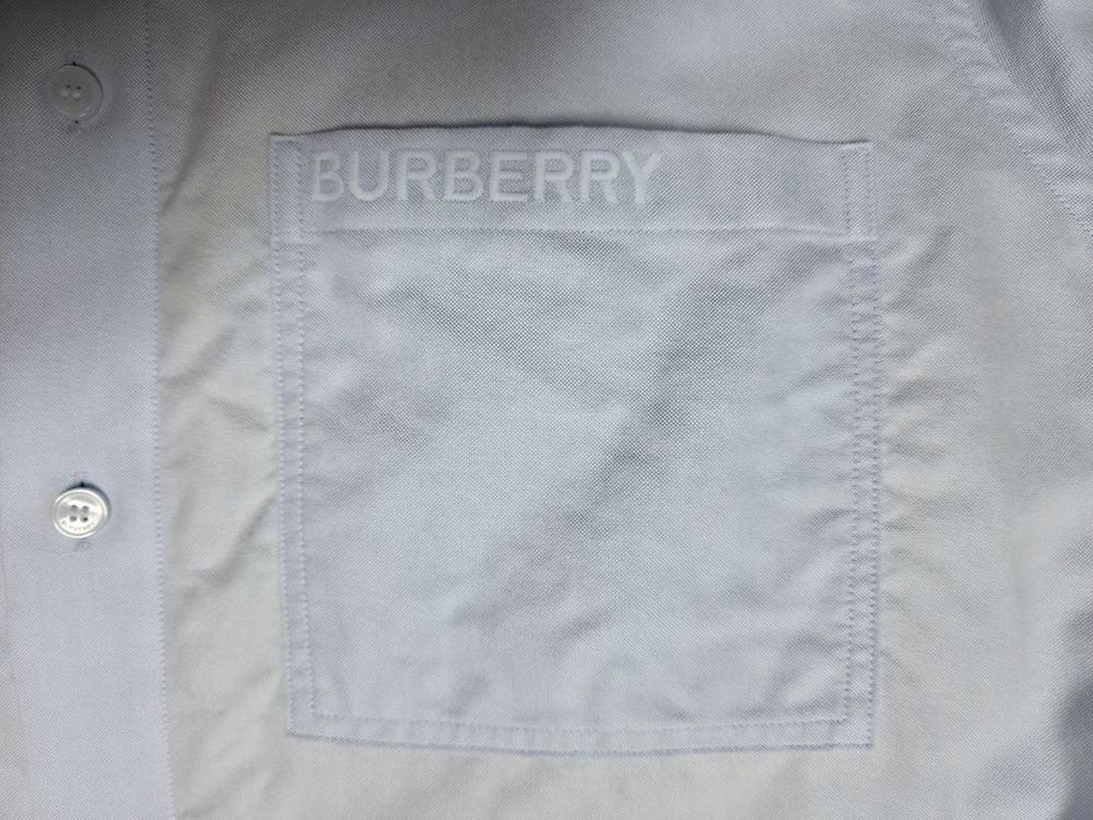 버버리 CLAVERDON 레터링 옥스포드 블루 셔츠--7