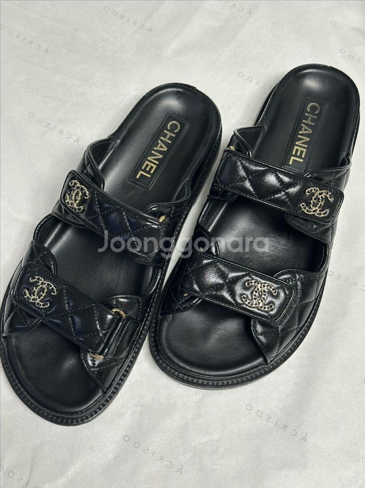 샤넬 CC 밸크로 로고 샌들 뮬 레더 39--0