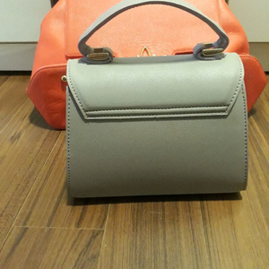 바이제이키스 가방