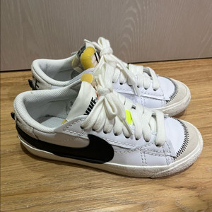 나이키 운동화 단화 235