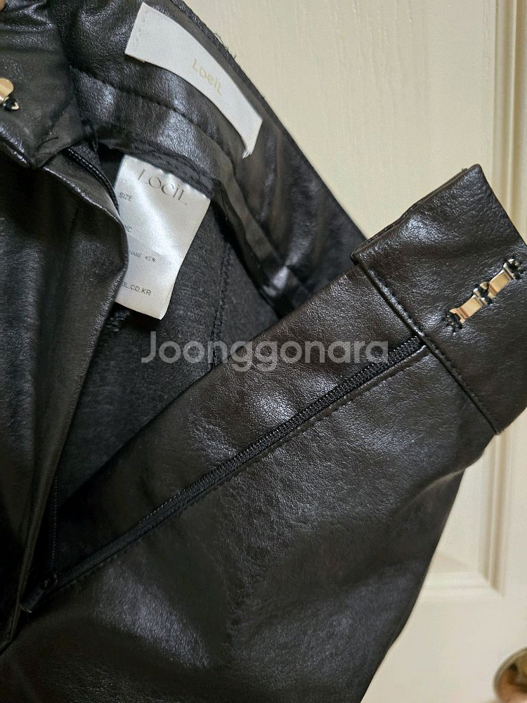 로에일 레더쇼츠 판매합니다--3