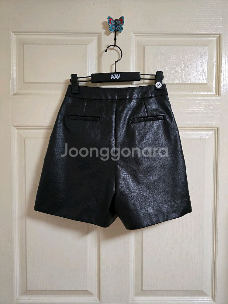 로에일 레더쇼츠 판매합니다--1