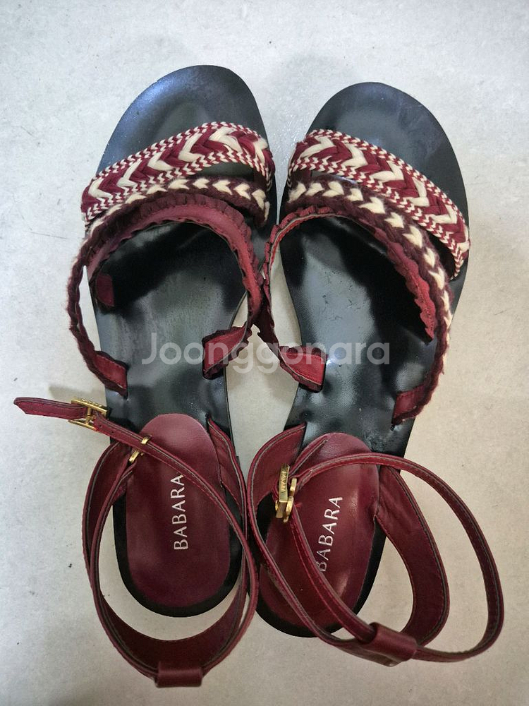 바바라 스트랩 샌들 235--0