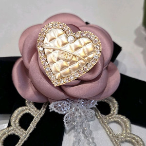 샤넬 브로치 새거