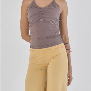 요가 오즈이즈 탑 m (프론트셔링 라인 캐미솔 레드빈)