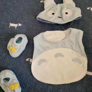 토토로 베이비 모자, 턱받이, 덧신 세트