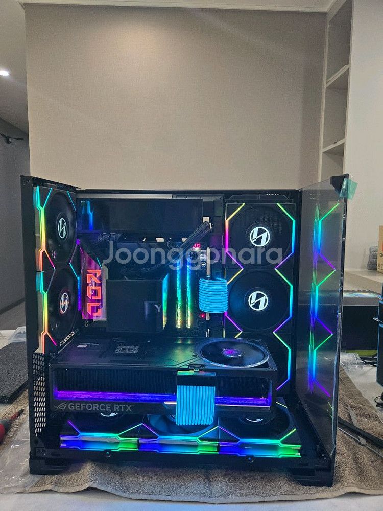 끝판왕 컴퓨터 9800x3d 5090 아스트랄--0