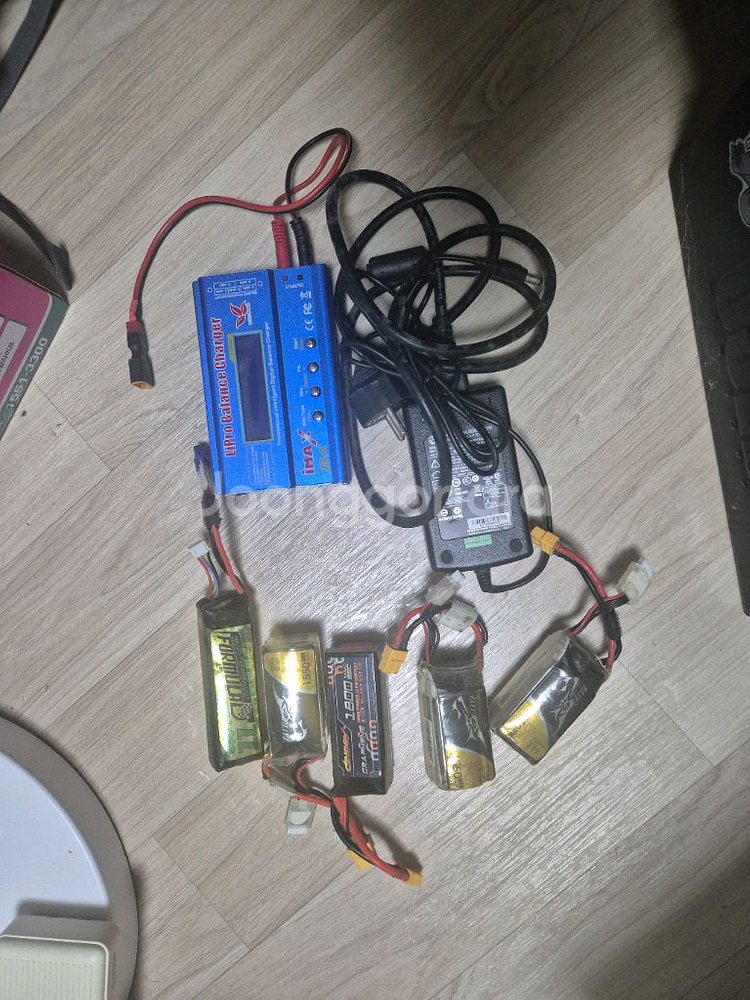 레이싱 기체. 배터리. 탄통.조종기at9s--3