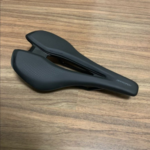 자이언트 어프로치안장