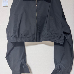 쇼트 벗 스터닝 숏점퍼